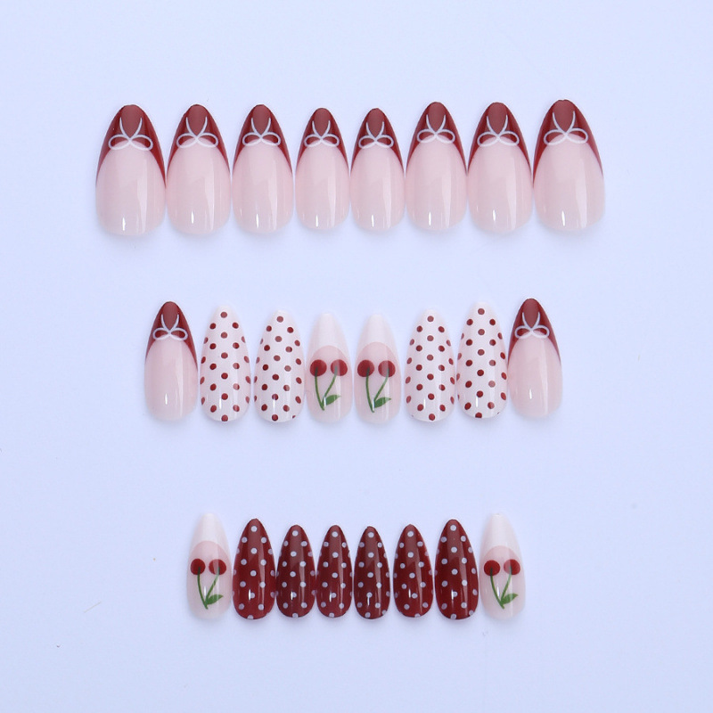 24 faux ongles rouges à presse - Nail Art Red Cherry avis et prix