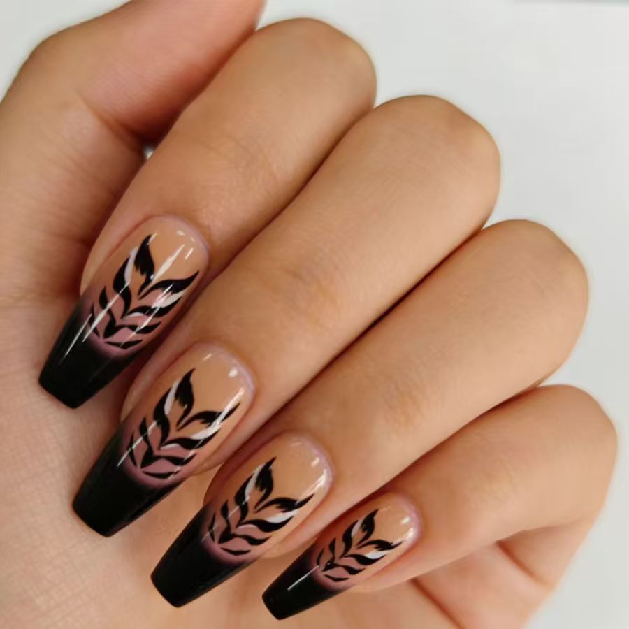 Faux ongles moyens pour femmes - Nail Art Overlay avis et prix