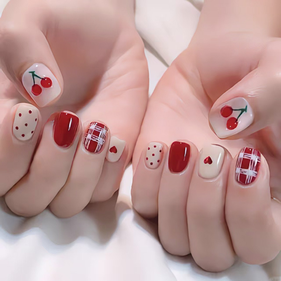 Faux ongles carrés courts pour - Nail Art Red Cherry avis et prix